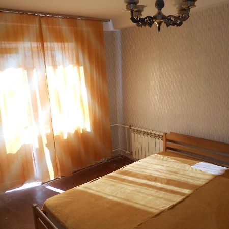 Апартаменти проспект Героев Сталинграда 19 А Київ Екстер'єр фото